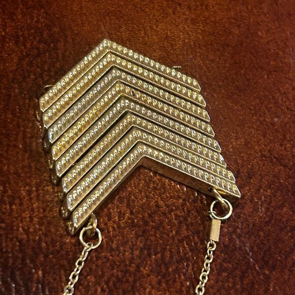 Gold Metal Arrow Chevron Necklace - Picture 10 of 15
